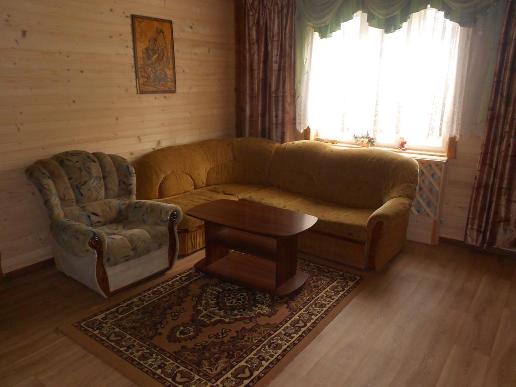 Sadyba Karpatskyi Vedmid Kosiv Bagian luar foto