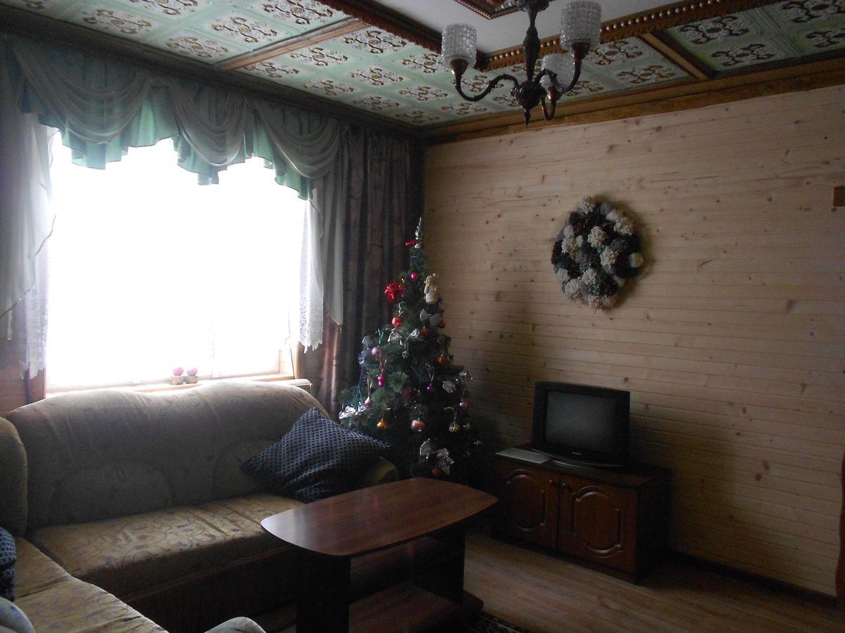 Sadyba Karpatskyi Vedmid Kosiv Bagian luar foto